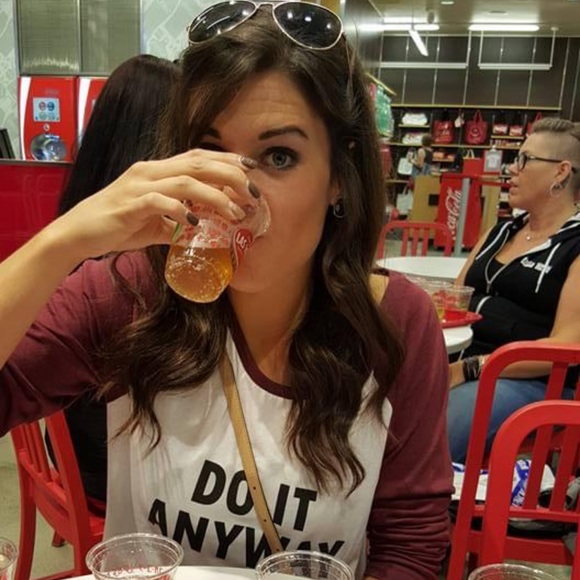 Meet Your Posher - Picture 1 of 1